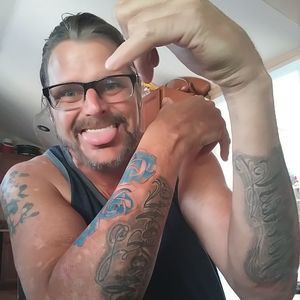 Meet your Posher, Christopher